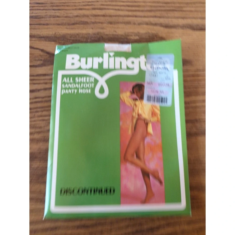 NOS New Vintage Burlington Sheer Pantyhose Sandalfoot‎ Off White Medium